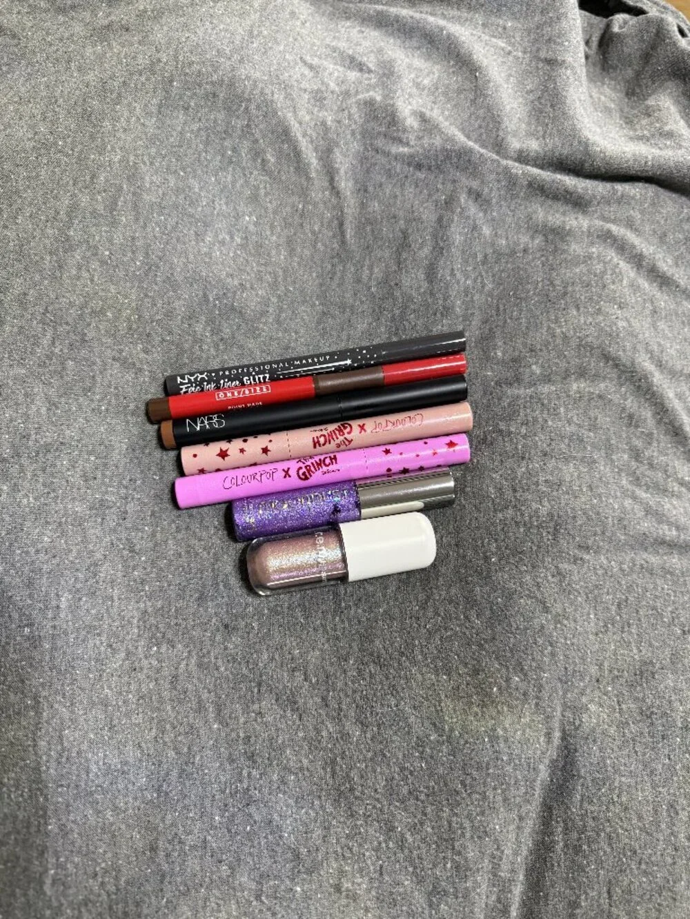 Urban Decay, Nars, REM Beauty, Colourpop, Nyx & One Size Eye Bundle